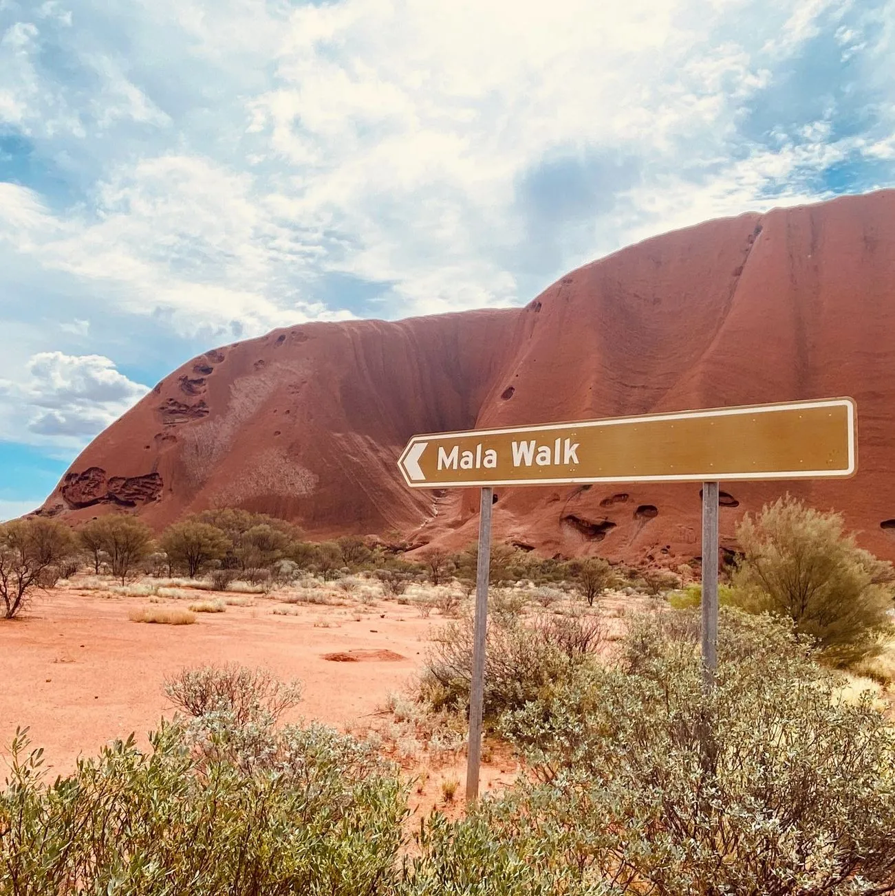 Queen City Project | How long does it take to walk around the whole of Uluru? Mala Walk
